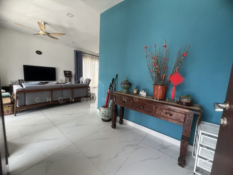 Rumah Berkembar untuk Dijual di Taman Anggun 3 (Rawang) - Chong Ming Ming - Living Room - PropertyGuru.com.my
