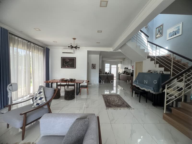 Rumah Berkembar untuk Dijual di Taman Anggun 3 (Rawang) - Chong Ming Ming - Living Room - PropertyGuru.com.my