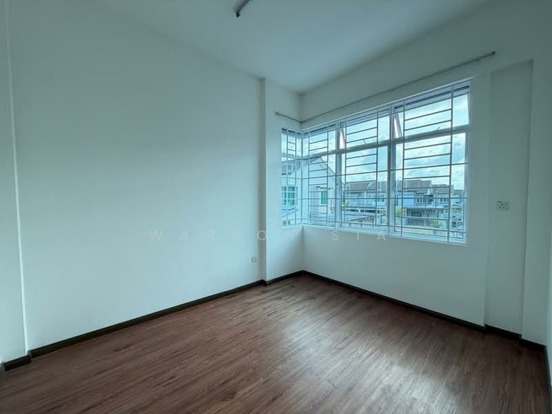 Semi-Detached House for Sale in Taman Uni Central (Samarahan) - Warron Sia - Interior - PropertyGuru.com.my