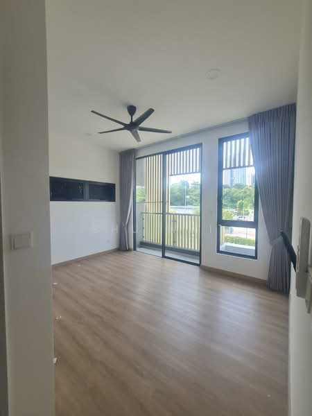 3-storey Terraced House for Rent in Kuchai Lama (Kuala Lumpur) - Shu Wai - Balcony - PropertyGuru.com.my
