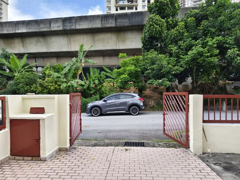 2-storey Terraced House for Sale in Taman Keramat Permai (Ulu Kelang) - Azli Ibrahim - Exterior - PropertyGuru.com.my