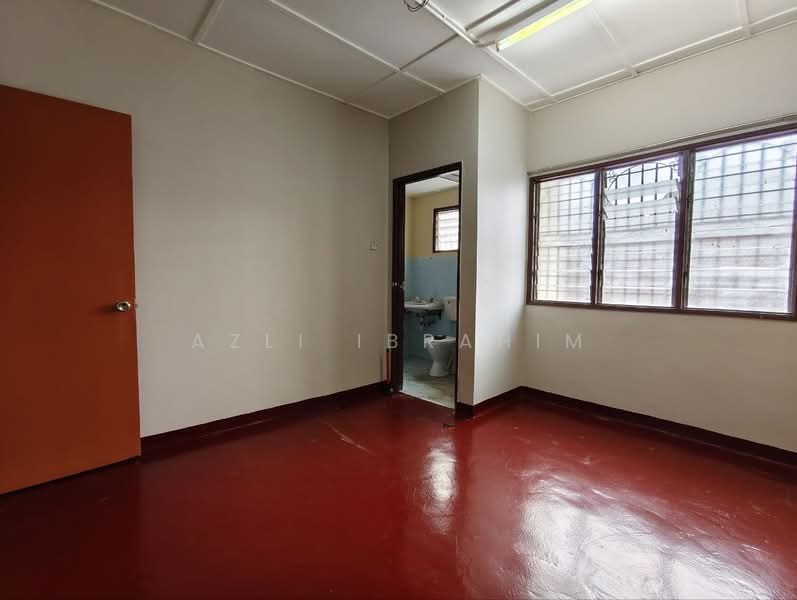 2-storey Terraced House for Sale in Taman Keramat Permai (Ulu Kelang) - Azli Ibrahim - Bathroom - PropertyGuru.com.my