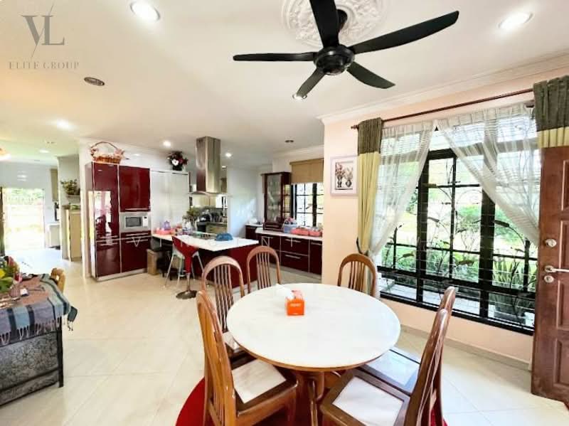 Rumah Banglo untuk Dijual di Seksyen 9 (Kota Damansara) - Vincent Liaw - Kitchen - PropertyGuru.com.my