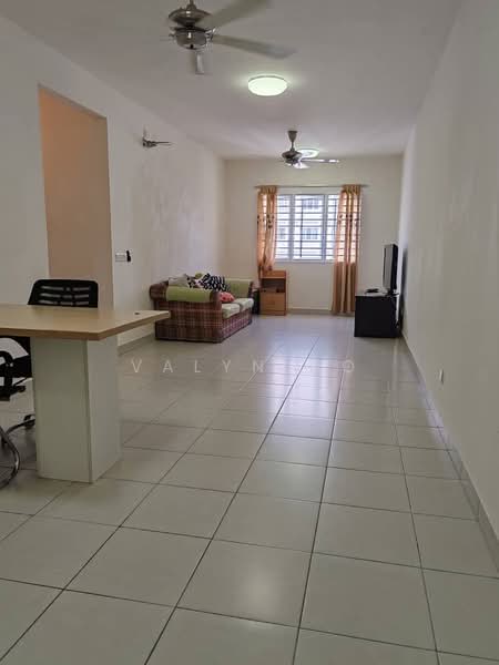Pangsapuri untuk Disewa di Harmoni @ Eco Majestic - Valyn Ho - Living Room - PropertyGuru.com.my