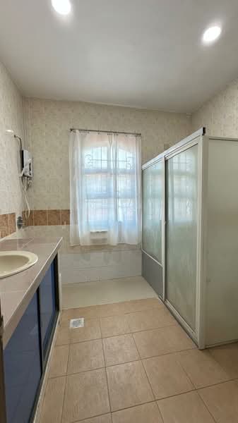 Semi-Detached House for Rent in Ulu Tiram (Johor) - Jas Tay - Bathroom - PropertyGuru.com.my