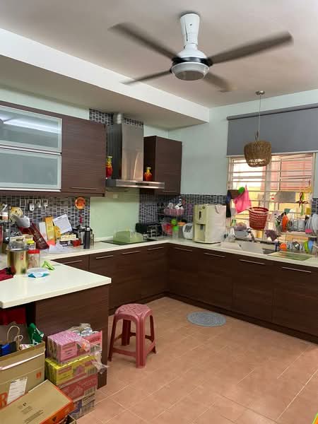 2-storey Terraced House for Sale in Bandar Kinrara Seksyen 6 (Bandar Kinrara) - Celine Kong - Kitchen - PropertyGuru.com.my