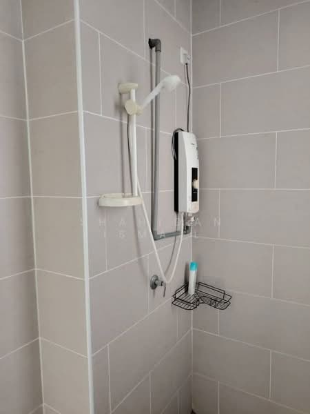 Servis Apartment untuk Dijual di Kiara Plaza - Shahidan Ismail - Bathroom - PropertyGuru.com.my