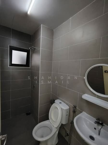 Servis Apartment untuk Dijual di Kiara Plaza - Shahidan Ismail - Bathroom - PropertyGuru.com.my