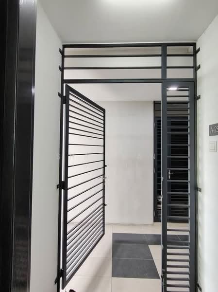 Servis Apartment untuk Dijual di Kiara Plaza - Shahidan Ismail - Entrance - PropertyGuru.com.my