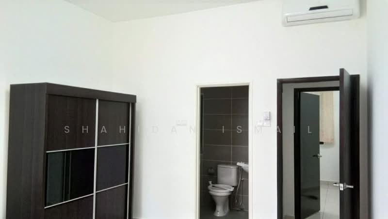 Servis Apartment untuk Dijual di Kiara Plaza - Shahidan Ismail - Bathroom - PropertyGuru.com.my
