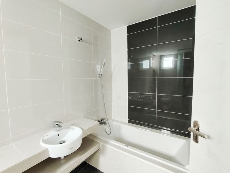 Bungalow for Sale in Klebang (Melaka) - Cherry . - Bathroom - PropertyGuru.com.my