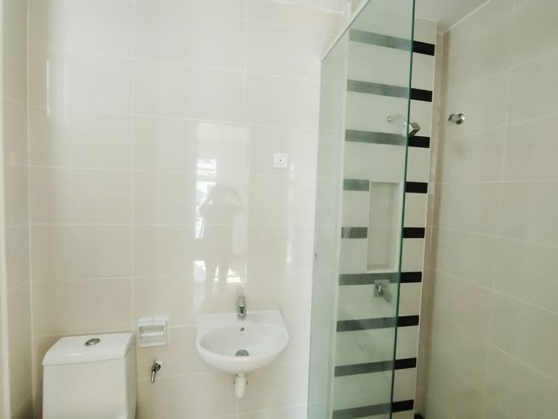Bungalow for Sale in Klebang (Melaka) - Cherry . - Bathroom - PropertyGuru.com.my
