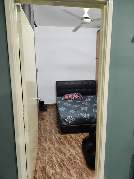 Pangsapuri untuk Disewa di Subang Perdana Goodyear Court 10 - Ryo Chung - Bedroom - PropertyGuru.com.my