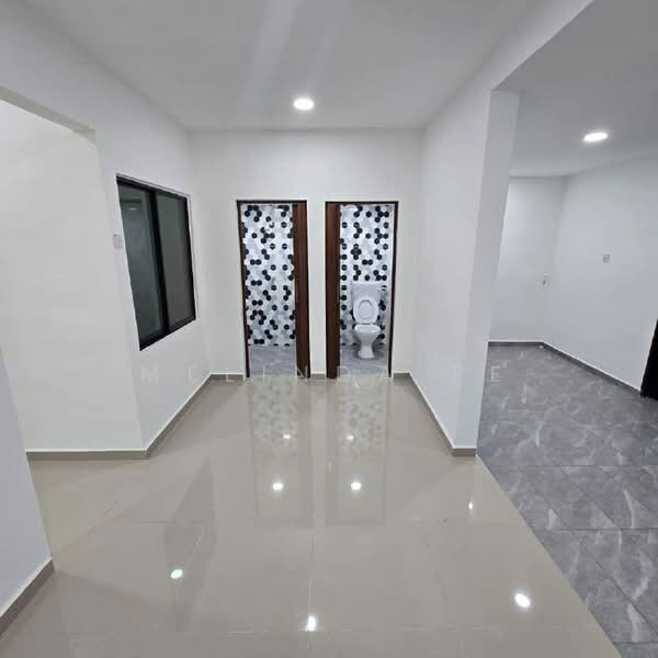 1-storey Terraced House for Sale in Skudai (Johor) - Melinda Ee - Corridor - PropertyGuru.com.my
