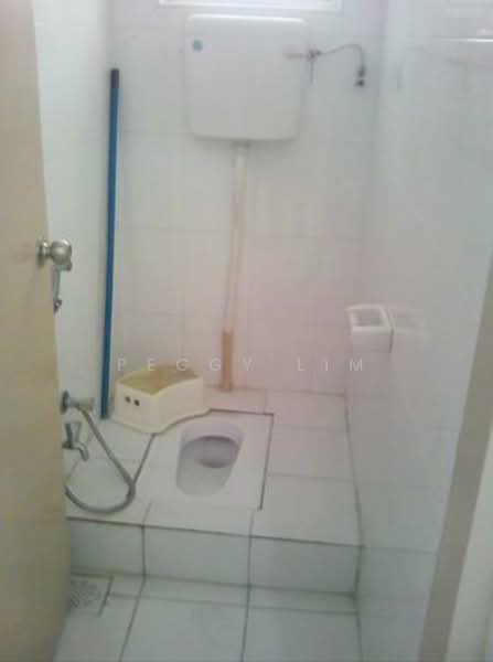 Office for Sale in Petaling Jaya (Selangor) - Peggy Lim - Bathroom - PropertyGuru.com.my