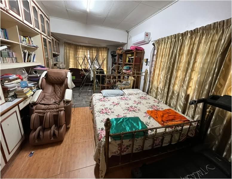 Bungalow for Sale in Tok Sira (Kuantan) - NOROLLAH MOHAMAD - Bedroom - PropertyGuru.com.my