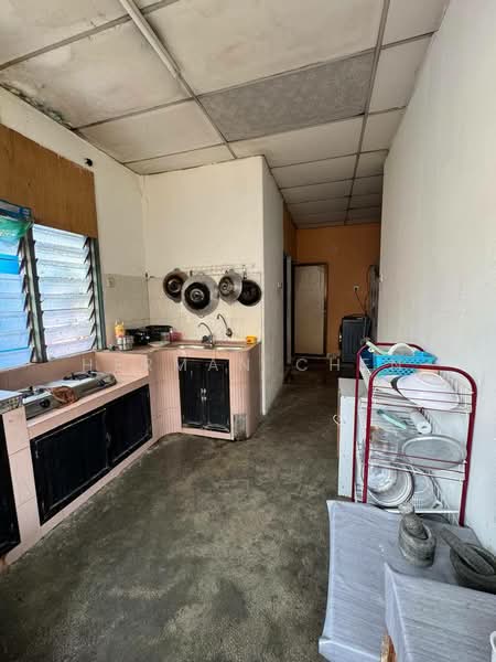 Kedai untuk Dijual di Taman Puteri Wangsa (Ulu Tiram) - Herman Chen - Kitchen - PropertyGuru.com.my