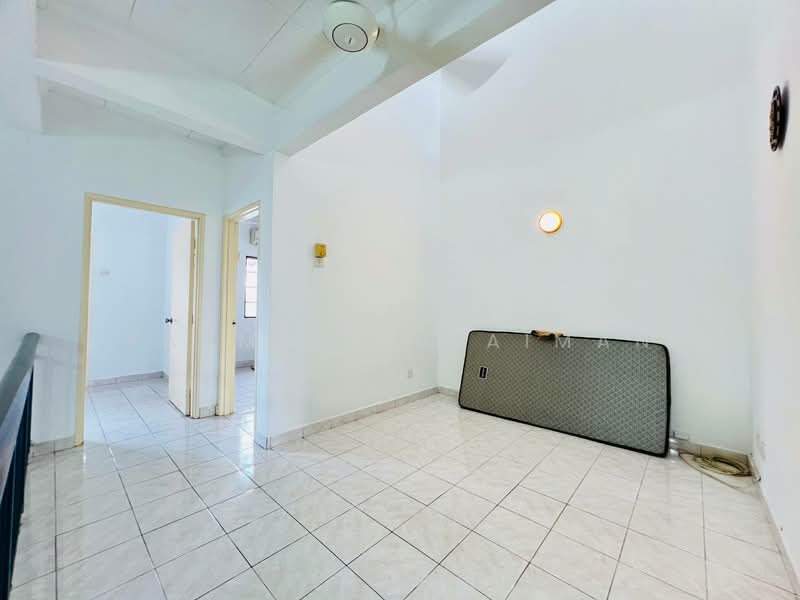 2-storey Terraced House for Sale in Taman Bukit Subang (Shah Alam) - Yasmin Sulaiman - Interior - PropertyGuru.com.my