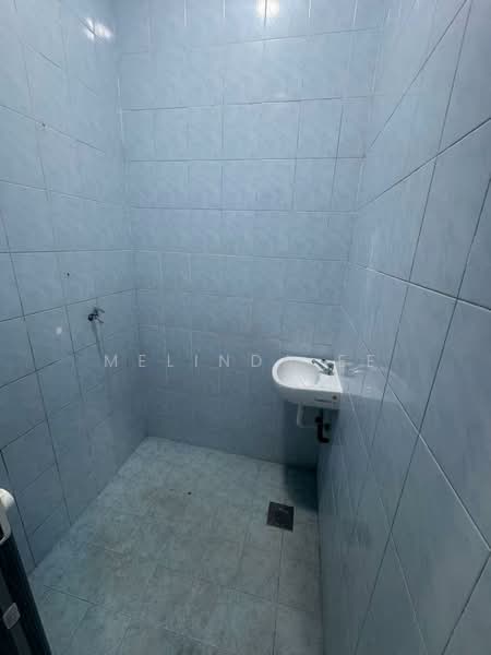 1-storey Terraced House for Sale in Taman Saleng Baru (Kulai) - Melinda Ee - Bathroom - PropertyGuru.com.my