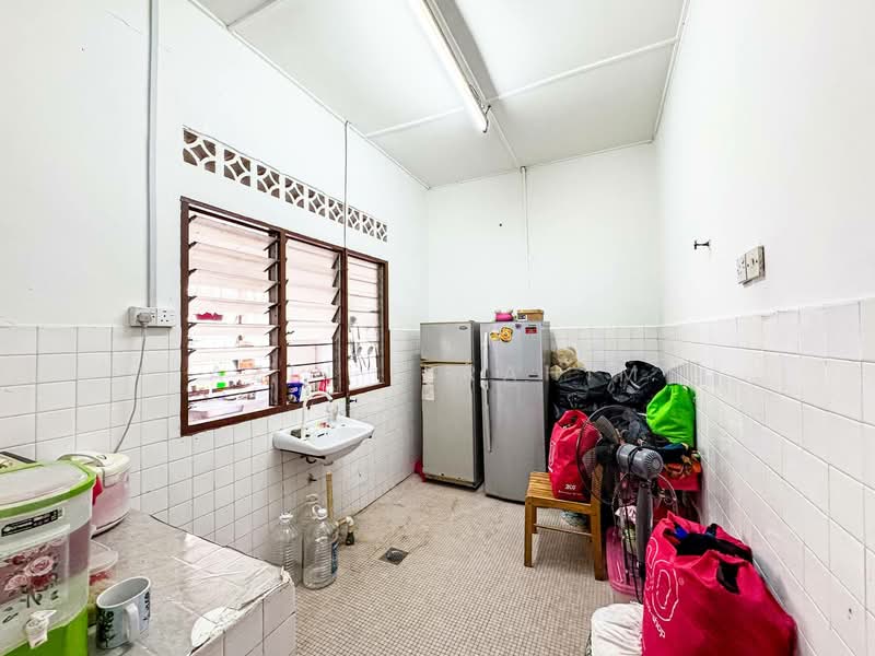 Rumah Teres 1 Tingkat untuk Dijual di Taman Ehsan (Kepong) - Azli Ibrahim - Kitchen - PropertyGuru.com.my