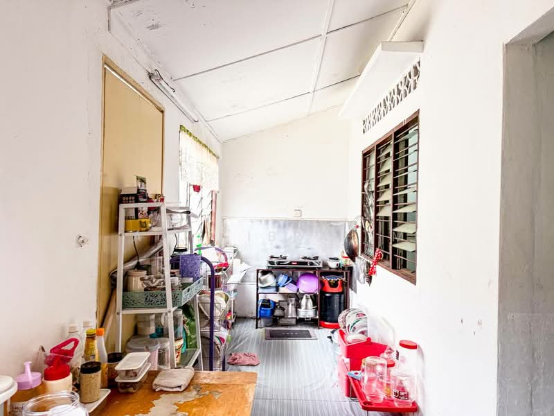 Rumah Teres 1 Tingkat untuk Dijual di Taman Ehsan (Kepong) - Azli Ibrahim - Kitchen - PropertyGuru.com.my