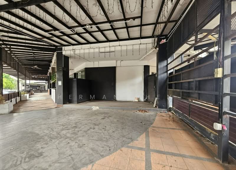 Kedai untuk Disewa di Taman Gaya (Ulu Tiram) - Herman Chen - Exterior - PropertyGuru.com.my