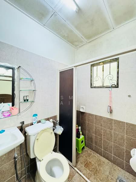 Semi-Detached House for Sale in Taman Setia 2 (Balakong) - Yasmin Sulaiman - Bathroom - PropertyGuru.com.my