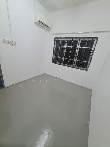 1-storey Terraced House for Rent in Taman Skudai Baru (Skudai) - Joyce Tan - Bedroom - PropertyGuru.com.my