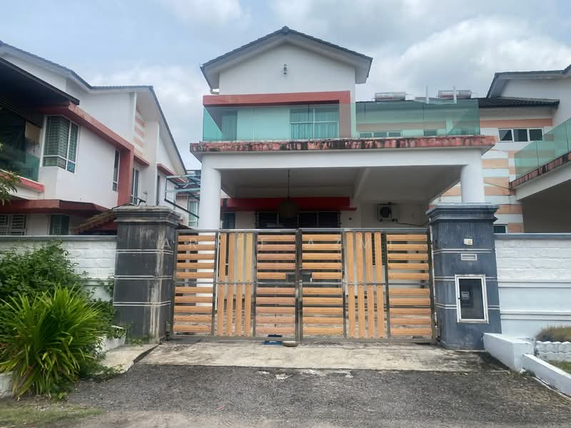 Rumah Berkembar untuk Dijual di Taman Yayasan (Segamat) - Ariff Azmi - Exterior - PropertyGuru.com.my