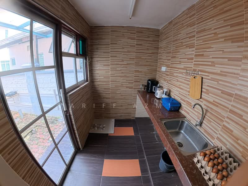 Rumah Berkembar untuk Dijual di Taman Yayasan (Buloh Kasap) - Ariff Azmi - Kitchen - PropertyGuru.com.my