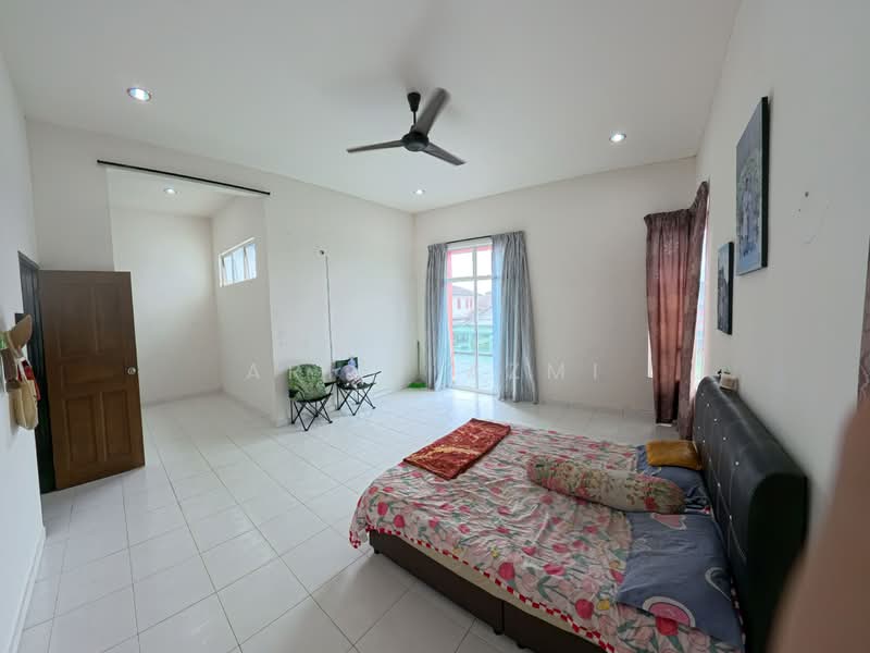 Rumah Berkembar untuk Dijual di Taman Yayasan (Buloh Kasap) - Ariff Azmi - Bedroom - PropertyGuru.com.my