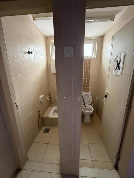 Shop / Office for Rent in KL City Centre (Kuala Lumpur) - Jacky Wan - Bathroom - PropertyGuru.com.my