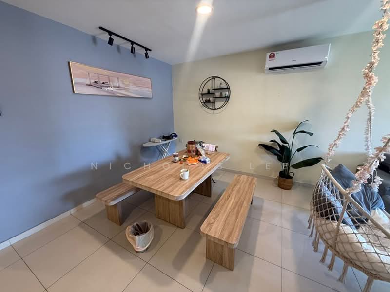 Condominium for Sale at Manhattan Condominium - Nicholas Lee - Dining Room - PropertyGuru.com.my