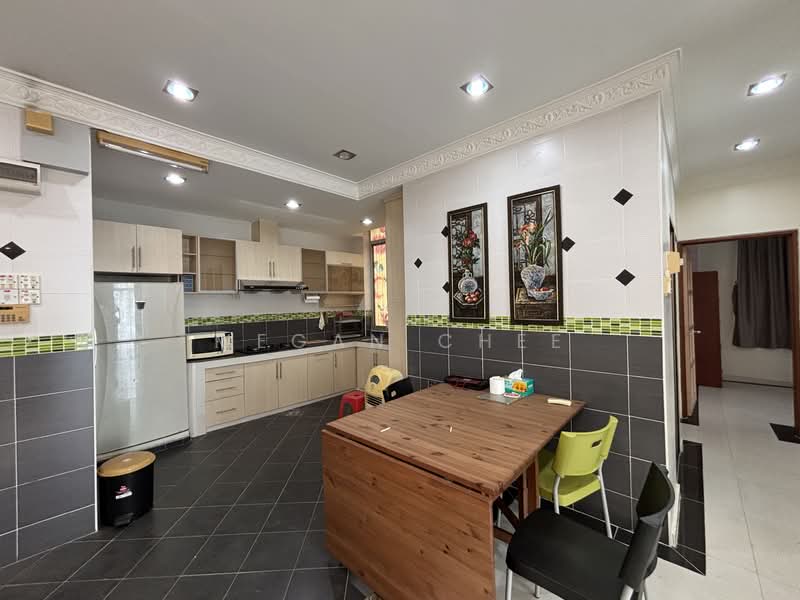 Apartment for Sale at Kings Height - Megan Chee - Kitchen - PropertyGuru.com.my