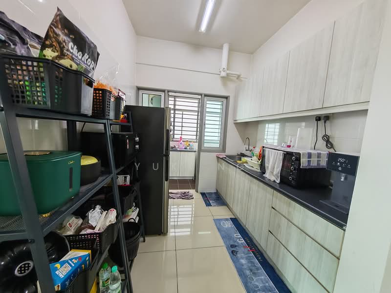 Service Residence for Sale at Silk Residence - Yuki Ng - Kitchen - PropertyGuru.com.my