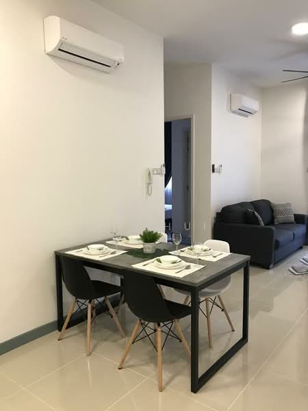 Servis Apartment untuk Disewa di South View - Shi Hui - Dining Room - PropertyGuru.com.my