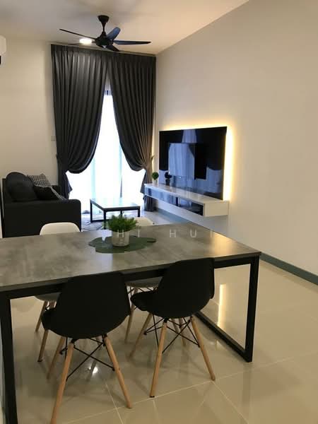 Servis Apartment untuk Disewa di South View - Shi Hui - Living Room - PropertyGuru.com.my
