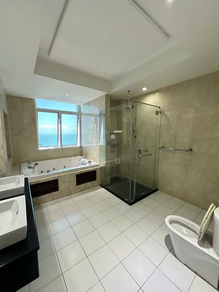 Condominium for Sale at 8 Gurney (The Shore Condominium) - Hong . - Bathroom - PropertyGuru.com.my