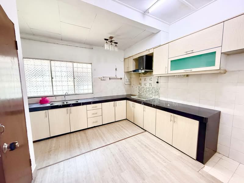 Rumah Teres 2 Tingkat untuk Dijual di Bandar Seri Putra (Bangi) - Azli Ibrahim - Kitchen - PropertyGuru.com.my