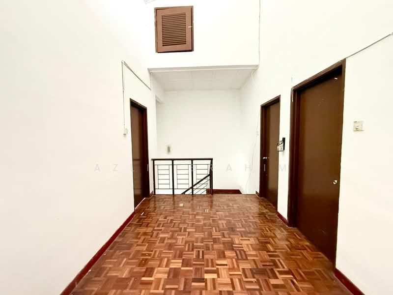 Rumah Teres 2 Tingkat untuk Dijual di Bandar Seri Putra (Bangi) - Azli Ibrahim - Corridor - PropertyGuru.com.my