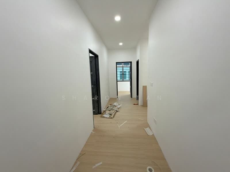 Terraced House for Rent in Bandar Dato Onn (Tebrau) - Sharon Tan - Corridor - PropertyGuru.com.my