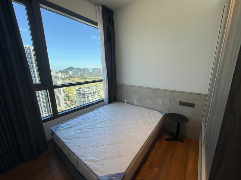 Servis Apartment untuk Disewa di Marriott Residence @ Gurney - Alex Thor - Bedroom - PropertyGuru.com.my