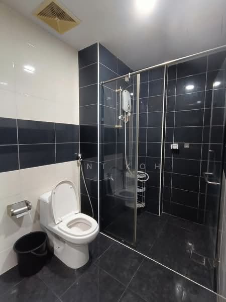 Service Residence for Rent at D'Inspire Residence (Inspira Bestari) - Kent Koh - Bathroom - PropertyGuru.com.my