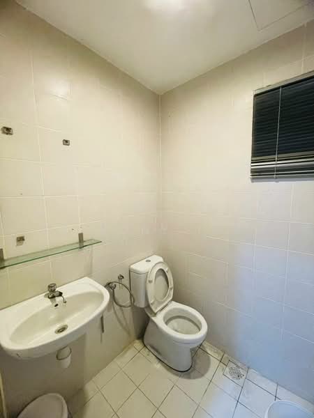 Service Residence for Sale at Diamond Residences - Anthony Tham - Bathroom - PropertyGuru.com.my