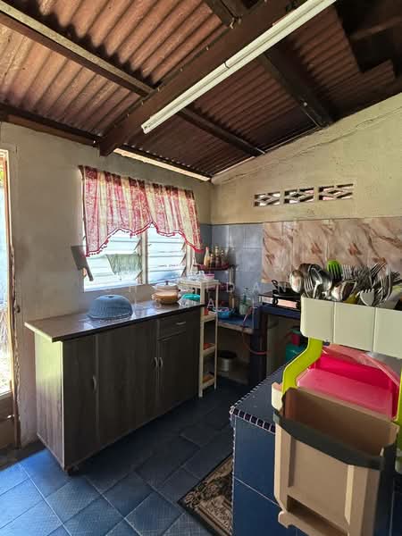 Bungalow for Sale in Gelugor (Penang) - Shahidan Ismail - Kitchen - PropertyGuru.com.my