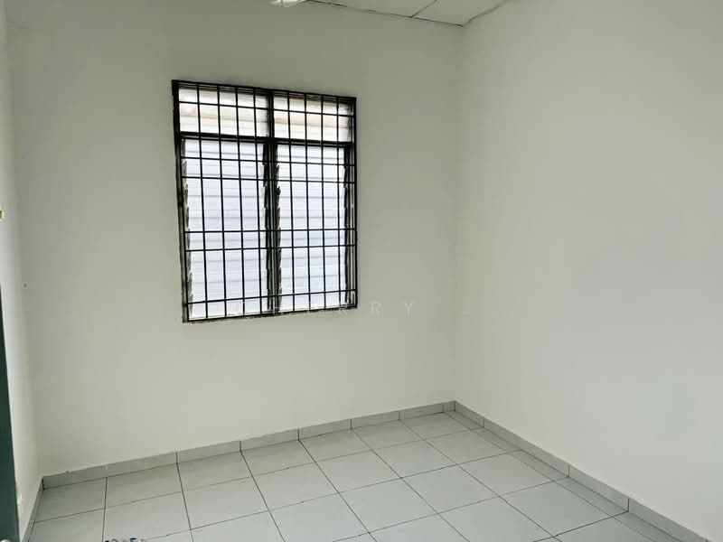 2-storey Terraced House for Sale in Taman Merdeka Jaya (Batu Berendam) - Cherry . - Interior - PropertyGuru.com.my