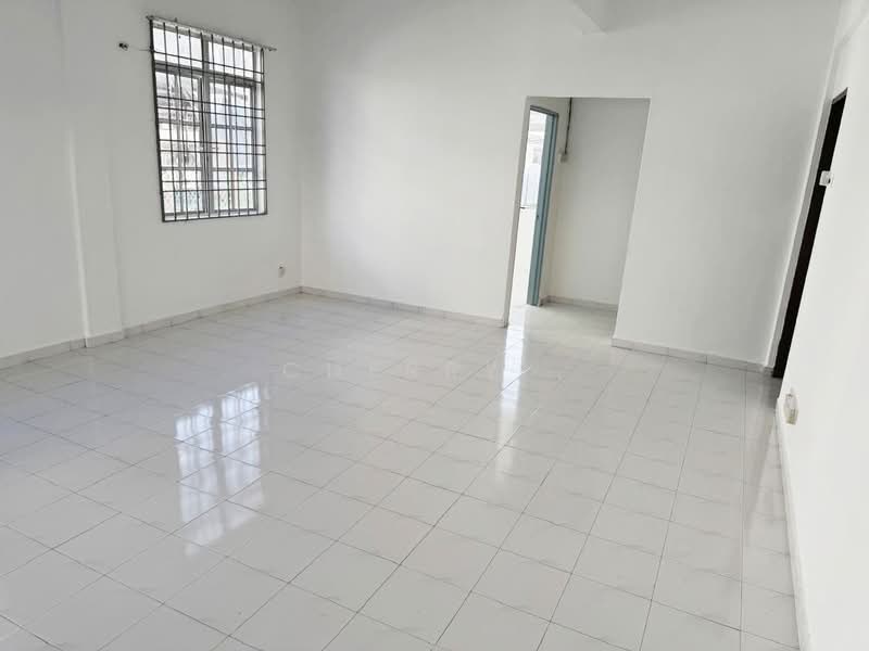 2-storey Terraced House for Sale in Taman Merdeka Jaya (Batu Berendam) - Cherry . - Living Room - PropertyGuru.com.my