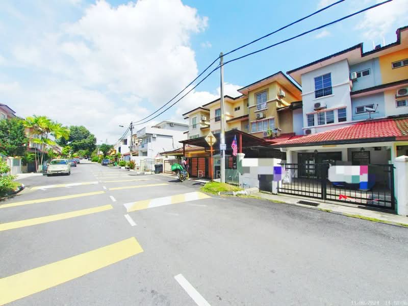 Rumah Teres 2.5 Tingkat untuk Dijual di Taman Kurnia Indah (Cheras) - Azli Ibrahim - Exterior - PropertyGuru.com.my