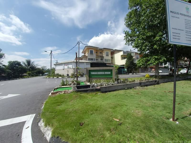 Rumah Teres 2.5 Tingkat untuk Dijual di Taman Kurnia Indah (Cheras) - Azli Ibrahim - Exterior - PropertyGuru.com.my