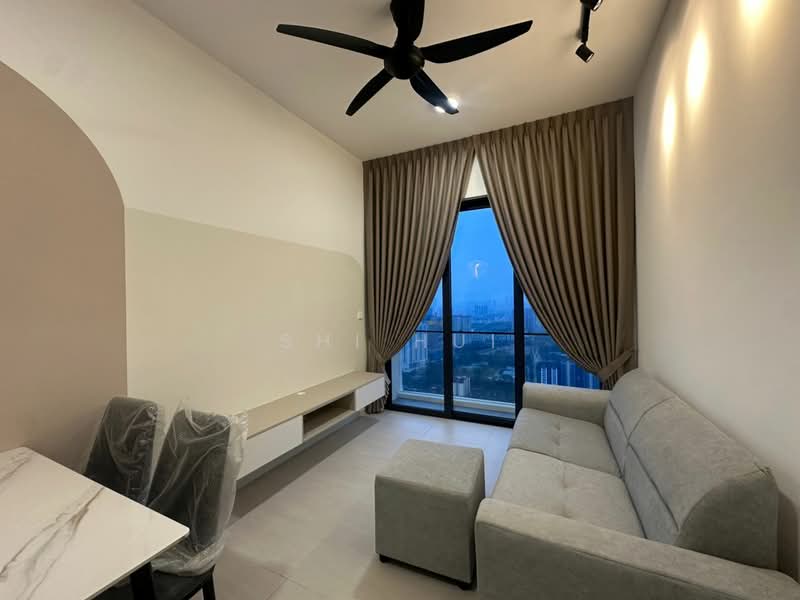 Servis Apartment untuk Dijual di Laurel Residence - Shi Hui - Living Room - PropertyGuru.com.my